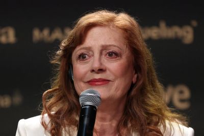 Susan Sarandon addresses Hollywood exile in emotional press conference