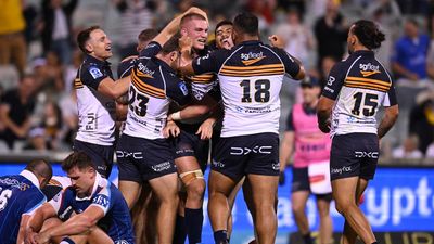 Cale's late heroics saves Brumbies from Blues upset