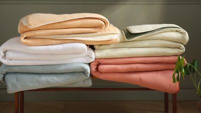 Brooklinen Just Solved the Hot Sleeper’s Biggest Spring Dilemma: The New BreezeWeave is a Machine-Washable Dream for Cool Comfort