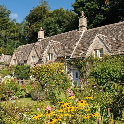 How to create a fairytale cottage garden – 6 ways to make your garden look like it fell out of a storybook