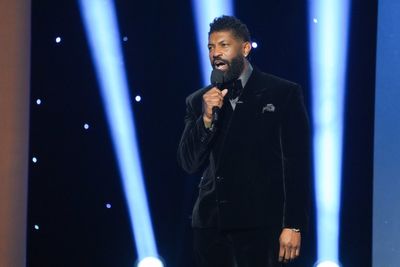 NAACP Image Awards open with Deon Cole jokes, BAFTA nod and Michael B. Jordan, Delroy Lindo support