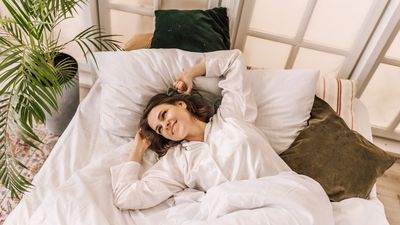 Keep waking up at 3 a.m.? Experts explain the $10 switch that can help you kick bad sleep habits and why it worked for me