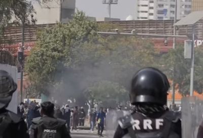 (VIDEO) Eight Killed as Protesters Storm US Consulate in Karachi After Iran Confirms Khamenei Killed