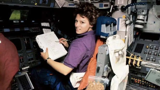 Meet the first woman who commanded a NASA spacecraft