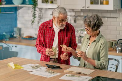 Why More Couples Are Moving Cash Into High-Yield Accounts