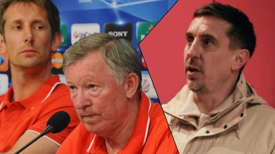 Man Utd Legend Snubs Sir Alex Ferguson to Leave Gary Neville Stunned