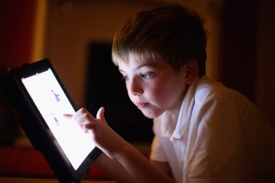 Ministers consider social media curfew and AI chatbot restrictions to keep children safe online