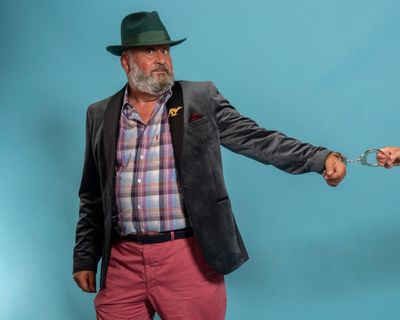 TV tonight: Jonathan Ross handcuffs mismatched pairs in a bold new show