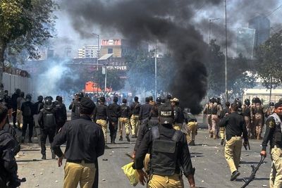 22 dead in Pakistan amid protests following assassination of Ali Khamenei