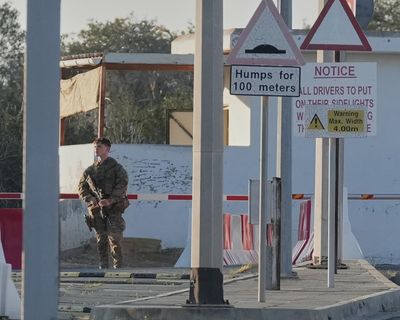 ‘Simply not true’ UK is being dragged into Iraq-style conflict, says foreign secretary