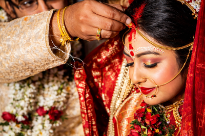 Why Is Sindoor Applied Three Times? The Hidden Secret of This Powerful Hindu Wedding Ritual
