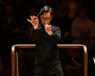 LSO/ Wang/ Peltokoski review – Yuja Wang’s ferocious Rautavaara meets Peltokoski’s passionate Wagner