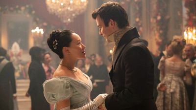 Why Does Bridgerton Use The Term 'Pinnacle' So Much To Describe Lovemaking? Apparently, A Thesaurus Was Involved