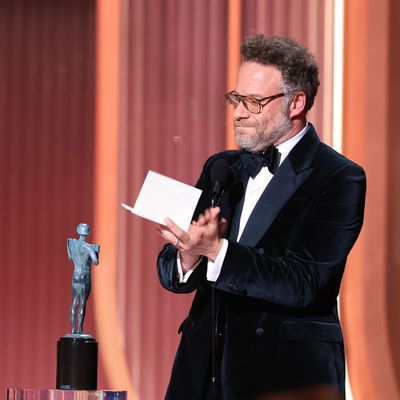 Seth Rogen’s Emotional SAG Awards Tribute to Catherine O’Hara Is Going Viral