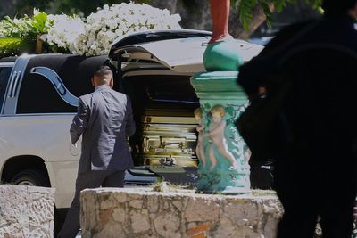 Jalisco cartel leader ‘El Mencho’ buried in golden casket at cemetery