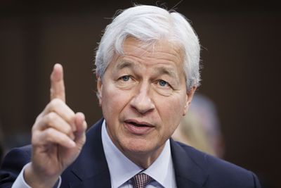 JPMorgan CEO Jamie Dimon reveals the career goal he adopted when he was just a 28-year-old assistant: Do not speak unless you can add value