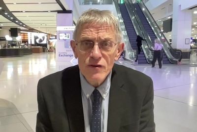 Expert issues travel advice to Brits stuck in Australia as Gulf flight chaos continues