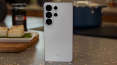 Everyone is talking about the Galaxy S26 Ultra Privacy Display — but there’s one major problem