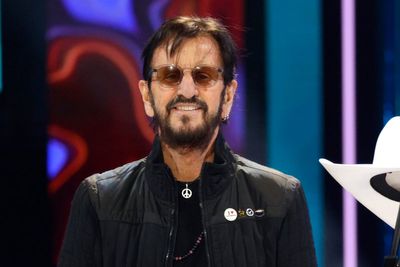 Beatles legend Ringo Starr announces new album