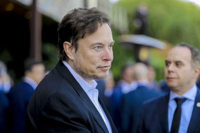 Elon Musk Calls Other AI Platforms 'Weak Sauce' and Claims Grok Is the Only 'Unwoke' AI