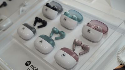 Motorola unveils the Moto Buds 2, Buds 2 Plus with hi-res sound and long battery life