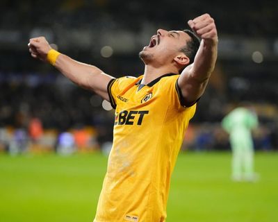 Wolves’ André stuns Liverpool with last-gasp winner to pile pain on Arne Slot