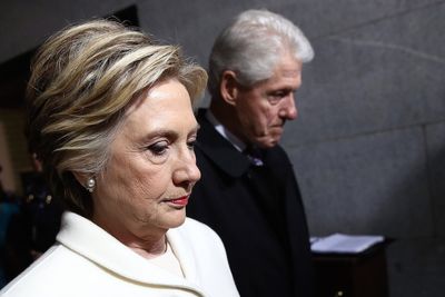 The Clinton Connection to Epstein Is Alarming. And Now People Are Looking Into Facts About Bill Clinton