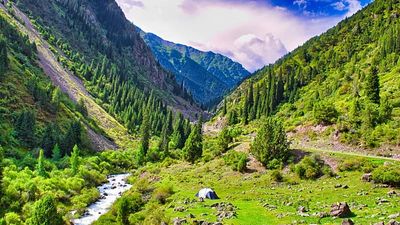Kyrgyzstan: A prime destination for nature tourism, mountain adventures and nomadic hospitality