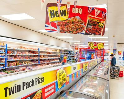 UK supermarket chain Iceland drops trademark dispute with Iceland