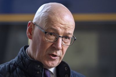 UK service personnel facing ‘acute security threats’ in Middle East – Swinney