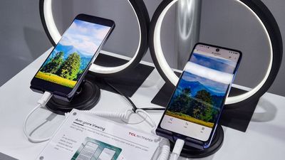 TCL’s Nextpaper AMOLED screen is so good I want it on every new phone