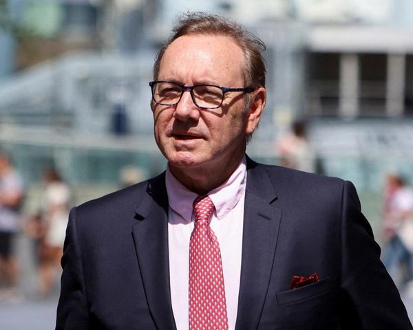 Actor reaches settlement with Old Vic theatre over Kevin Spacey assault claims