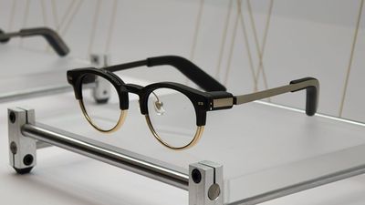 I tested XGIMI's MemoMind One and they prove smart glasses don't need a camera to be good
