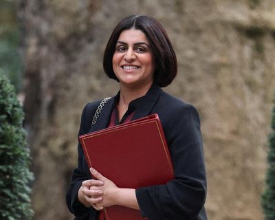 Asylum seekers waiting over a year for claim in UK may be allowed to work under new measures