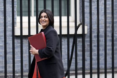 Mahmood faces Labour revolt as she defends immigration reforms