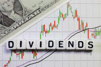 Evercore ISI Says This 1 Dividend Stock Could Be a Winner Amid the Software Apocalypse