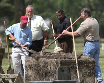 How a clump of moss helped convict grave robbers in Illinois