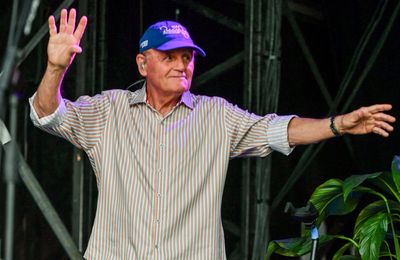 'Forever grateful' Beach Boys icon quits live touring band after 61 years
