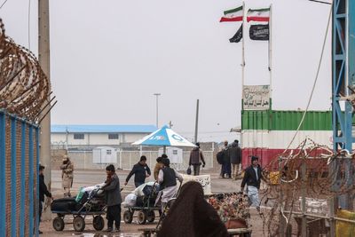 More than 160,000 Afghans without food as Pakistan clashes force aid agencies to stop work