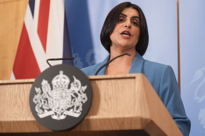 Failed asylum seekers will be paid up to £40k to leave the UK, Shabana Mahmood announces