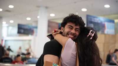 'Disgusting': returning Australians slam empty seats