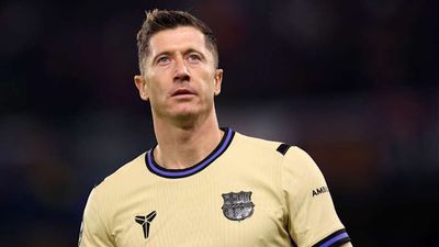 Barcelona ‘Monitoring’ Shock Replacement for Robert Lewandowski