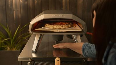 Ooni’s new pizza oven rotating stone turns your pizza and stops when you wave at it