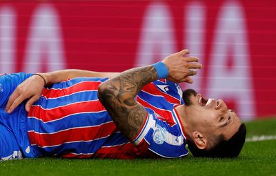 Crystal Palace: Oliver Glasner issues Daniel Munoz injury latest after defender limps off in Tottenham win