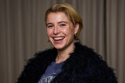 Jessie Buckley clarifies her stance on cats after resurfaced comments spark uproar