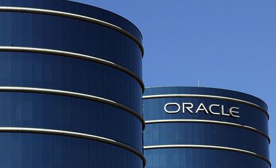 Oracle Faces Investor Concerns as AI Expansion Triggers Massive Job Reductions
