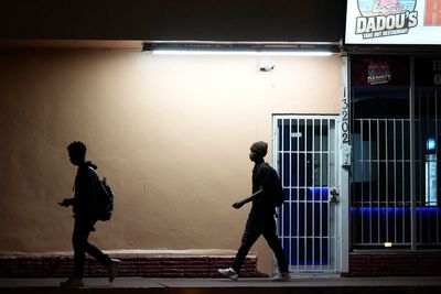 Why do we change the clocks? US states divided by daylight saving time debate