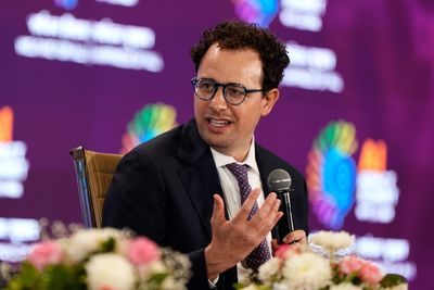 Anthropic CEO apologizes for leaked memo calling OpenAI staff 'gullible,' confirms Pentagon supply chain risk designation