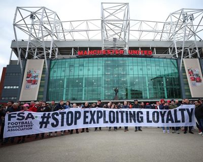 Manchester United and Newcastle defend 5% price rises on season tickets