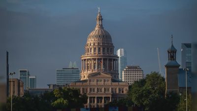 Eight in 10 Latino Voters in Texas Say Politicians Take Them for Granted, Poll Reveals